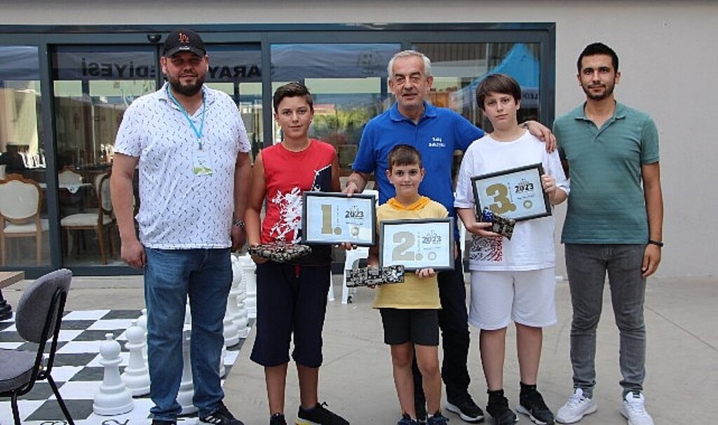 Saray Belediyesi'nden Dünya Satranç Günü Turnuvası