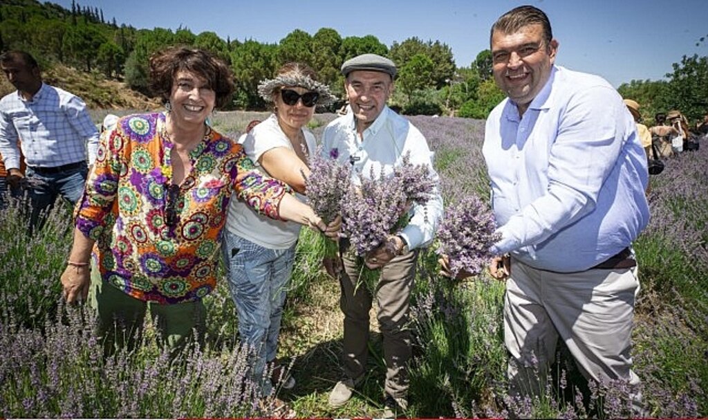 Soyer'den üreticilere lavanta işleme tesisi müjdesi