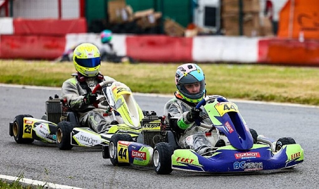 TOSFED Körfez Yarış Pisti'nde karting heyecanı