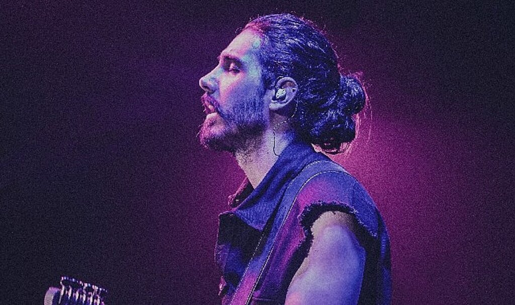 Yapı Kredi bomontiada World Akustik sahnesi Can Koç'u ağırlıyor