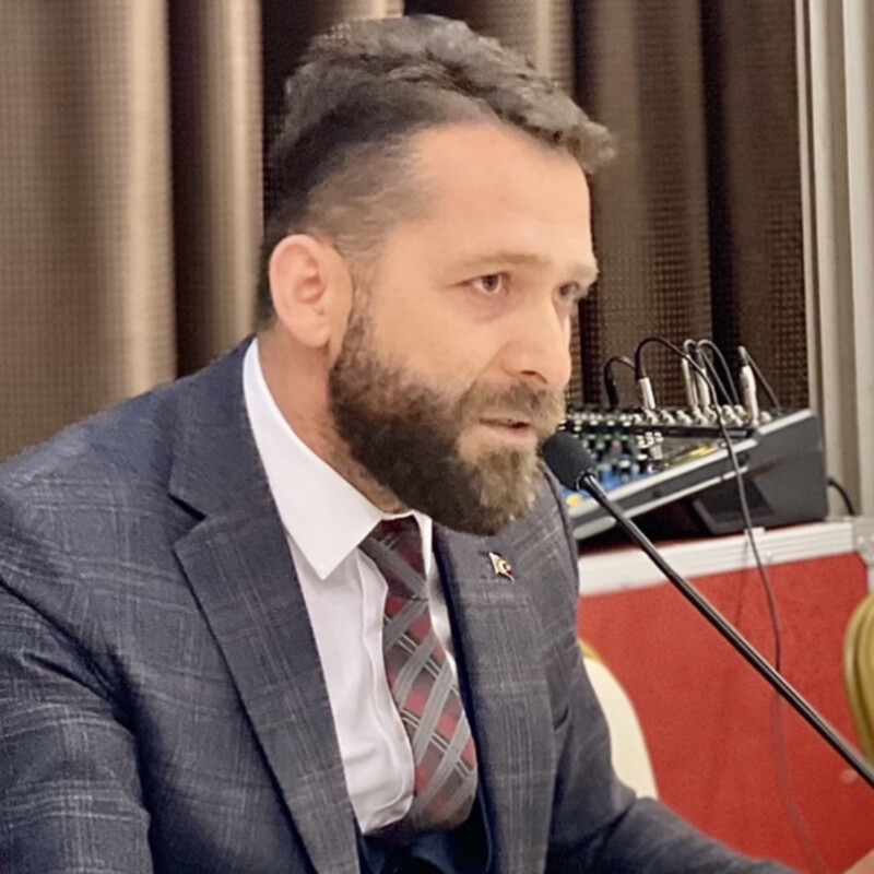 Osman Yılmaz'dan Kur'an-ı Kerim yakılmasına tepki ŞİDDETLE KINIYORUZ