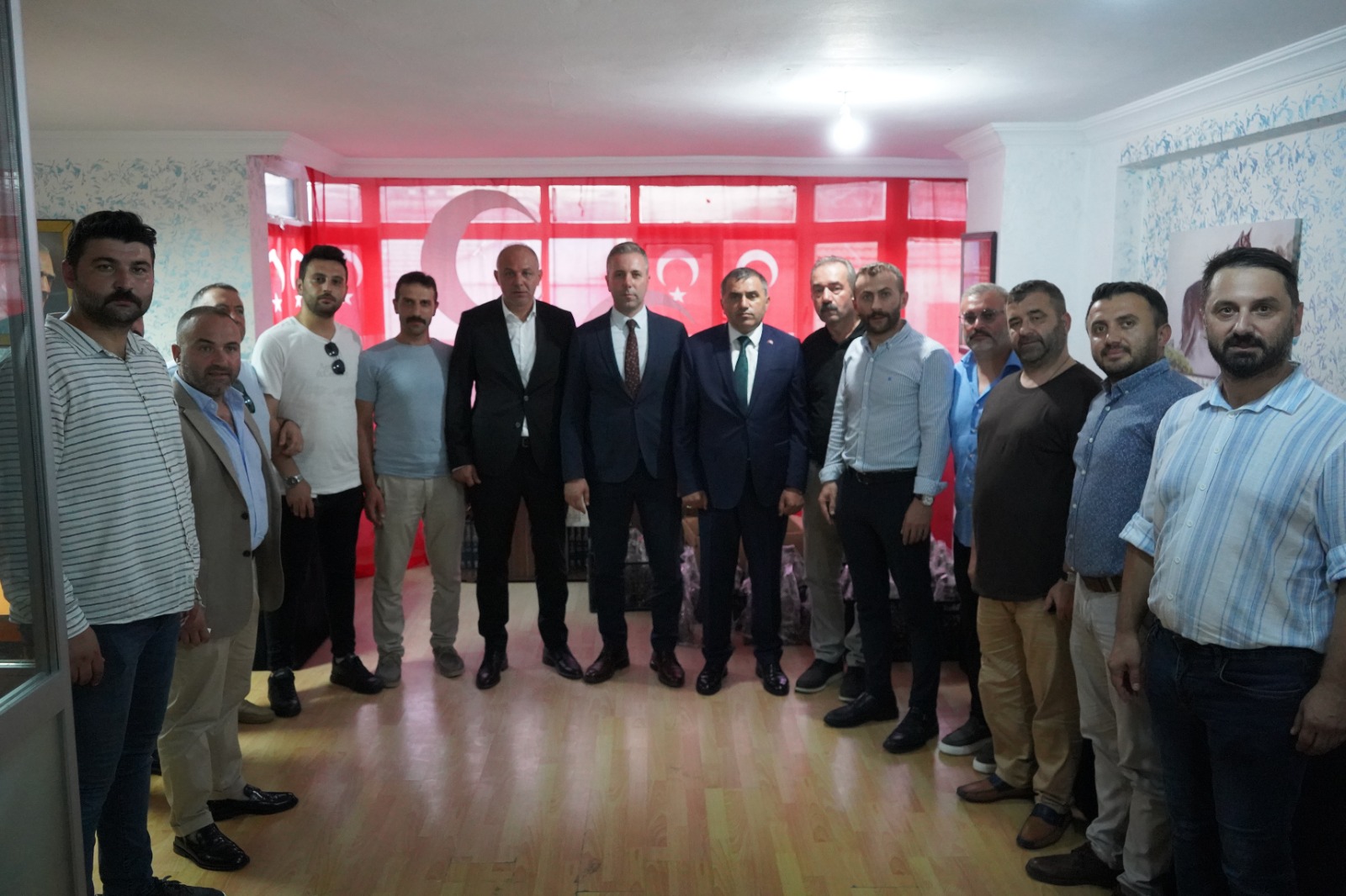 Ülkü Ocakları'na iade-i ziyaret