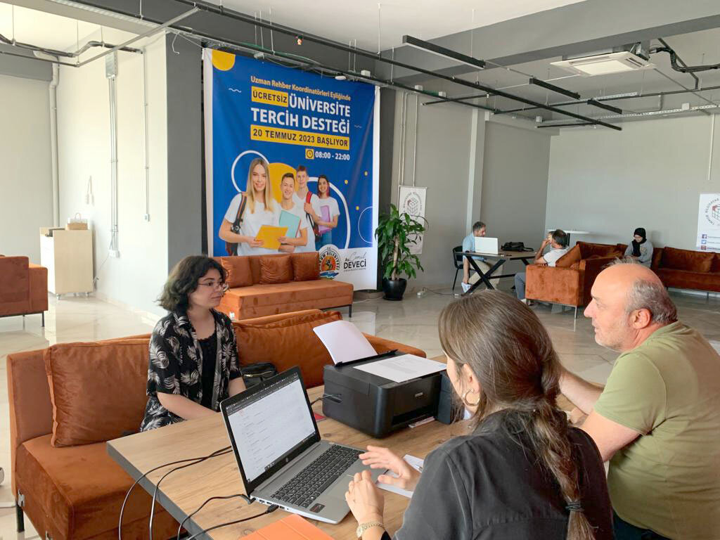 Atakum Belediyesi'nden gençlere tercih desteği