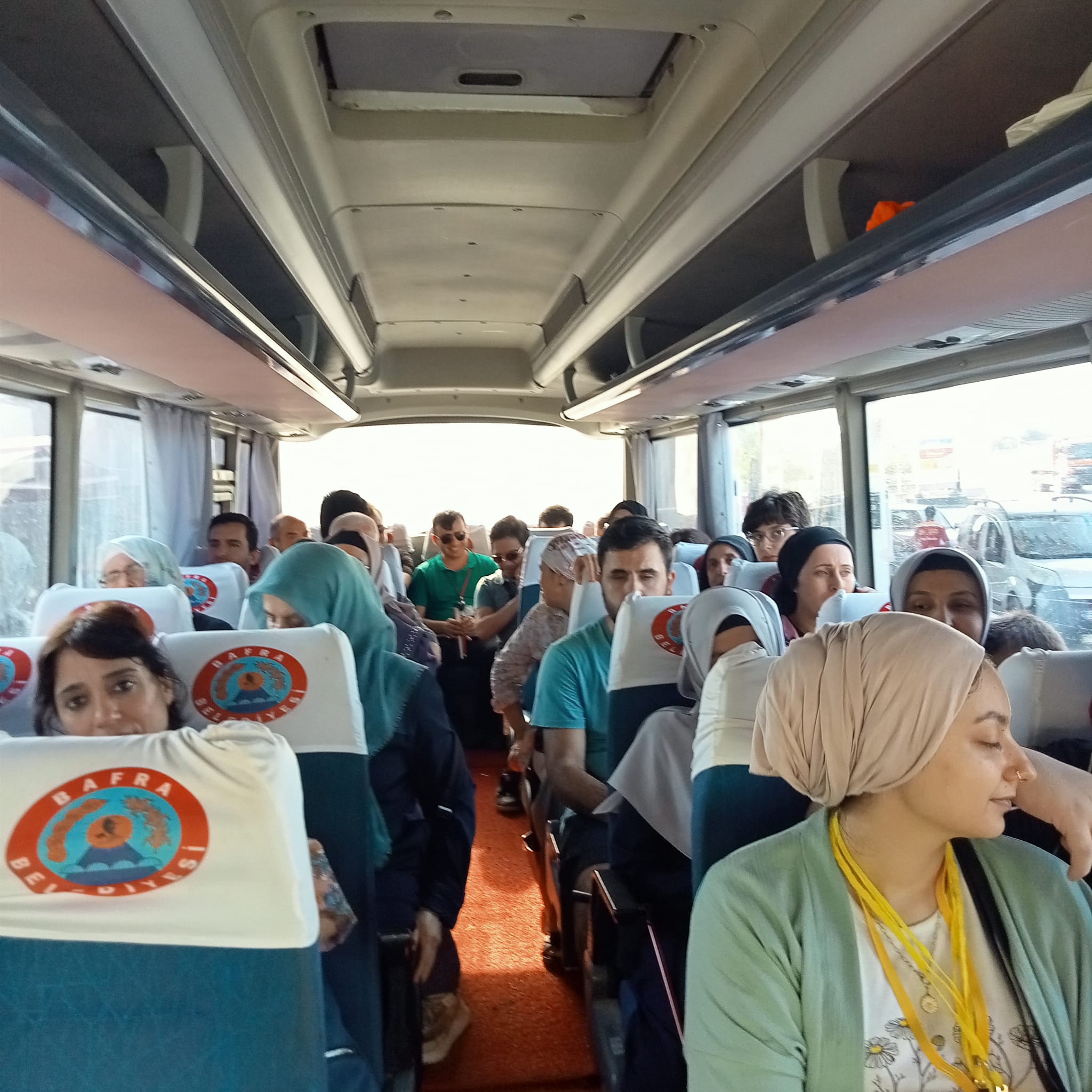 Görme engelli bireyler ve aileleri piknikte buluştu