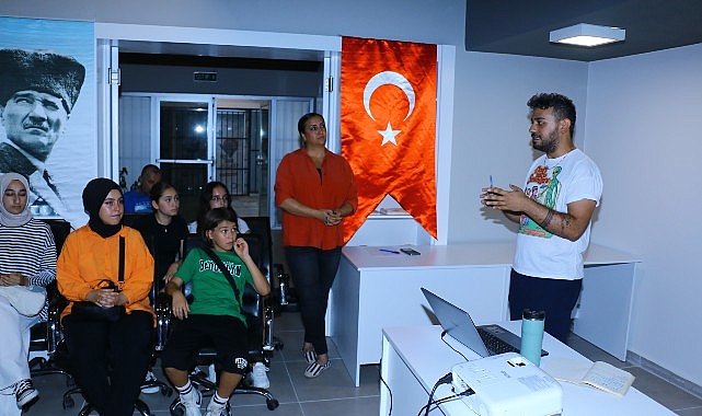 Antalya Büyükşehir gençlere yurtdışı değişim fırsatlarını anlattı