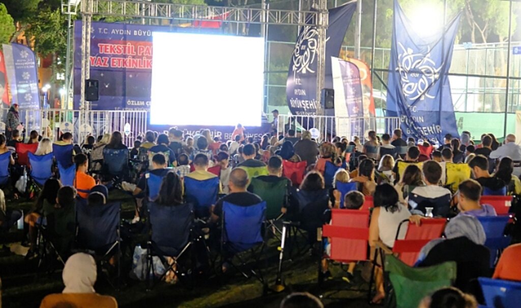 Aydın Büyükşehir Belediyesi Kültür Sanat etkinlikleriyle vatandaşları bir araya getirmeye devam ediyor 