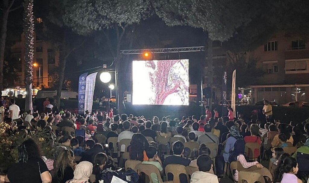 Aydın Büyükşehir Belediyesi'nden Nazilli'de Açı Hava Sineması