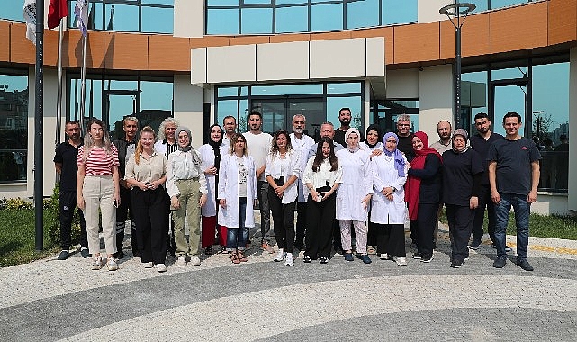 Bağcılar'da yaşlıların buluşma noktası: Vefahane Yaşam Merkezi
