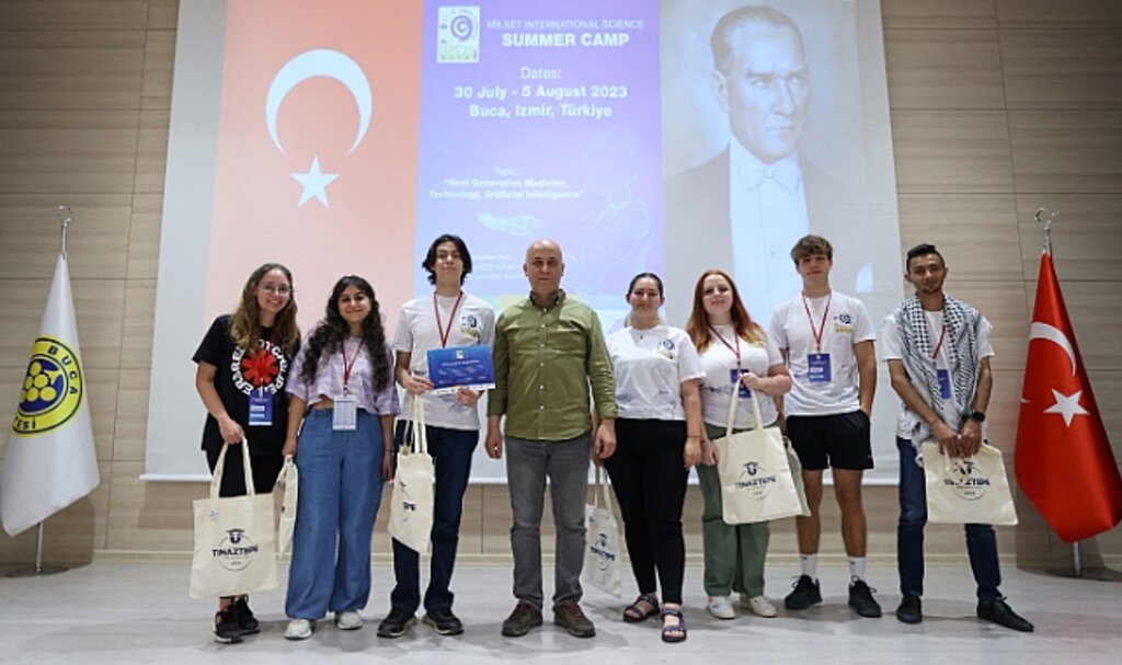 Buca'da Uluslararası Bilim Yaz Kampı sona erdi
