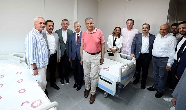 Büyükakın: Yürek yüreğe Hatay'ı ayağa kaldıracağız