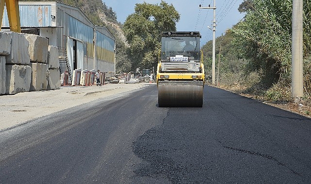 Demirtaş Grup Yolu'na sıcak asfalt