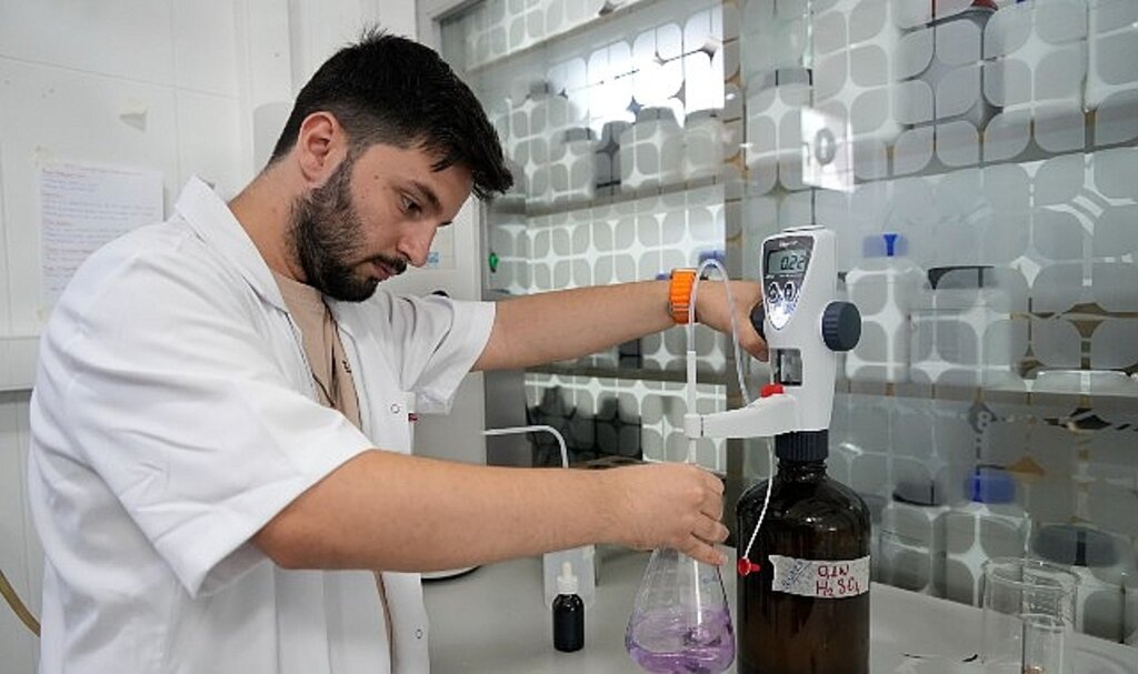 Gemlik'teki o laboratuvar çiftçilere rehber oluyor