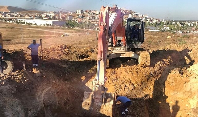 İZSU ekiplerinden Menemen'de yoğun mesai