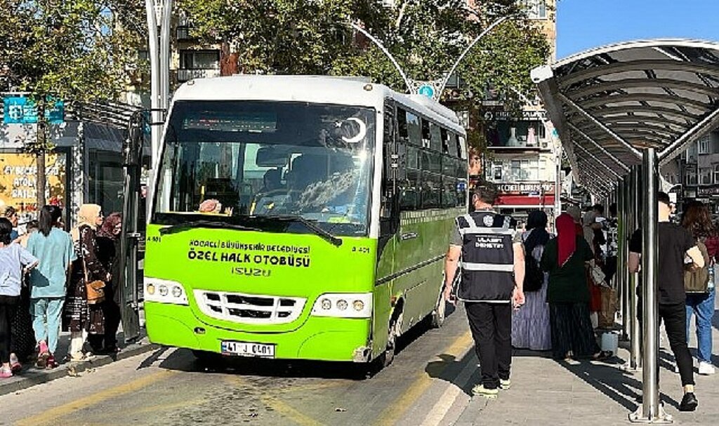 Kocaeli Büyükşehir'den toplu taşıma araçlarına denetim