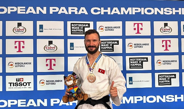 Nilüfer'in milli sporcusu Çimciler Avrupa üçüncüsü oldu