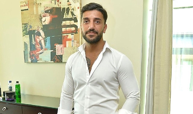 Orhan Elğay,