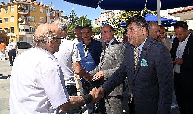 Başkan Pekyatırmacı Hacıkaymak Mahallesi'nde vatandaşlarla buluştu