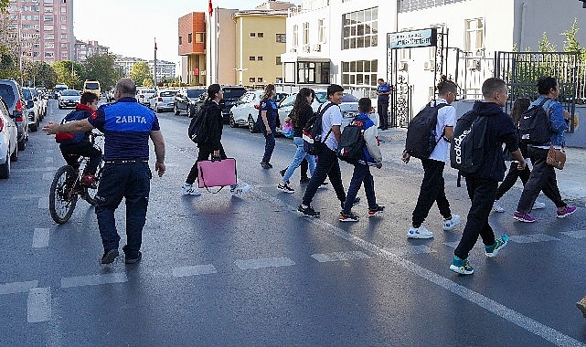 Beylikdüzü Belediyesi öğrenciler için görev başında