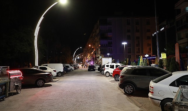 Gemlik'te O Sokak Işıl Işıl
