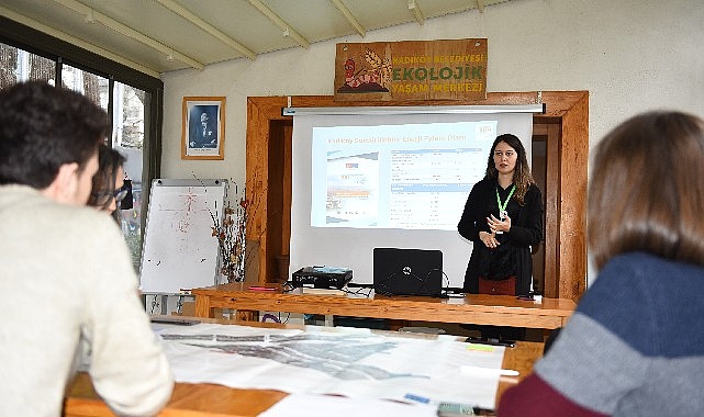 Kadıköy'de Belediye ve Mahalle Sakinleri İklim Krizine Karşı Birlikte Mücadele Ediyor