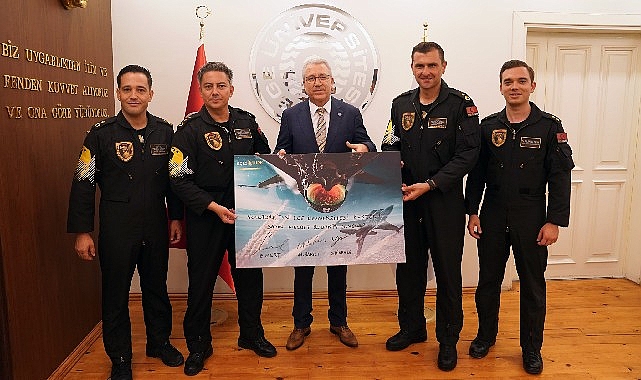 SOLOTÜRK Ekibi, Ege'ye konuk oldu