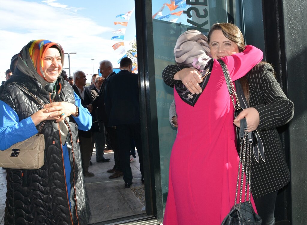 Özlem Maraş Hız Kesmiyor! “Her şey sözde değil, özde güzel olacak!”