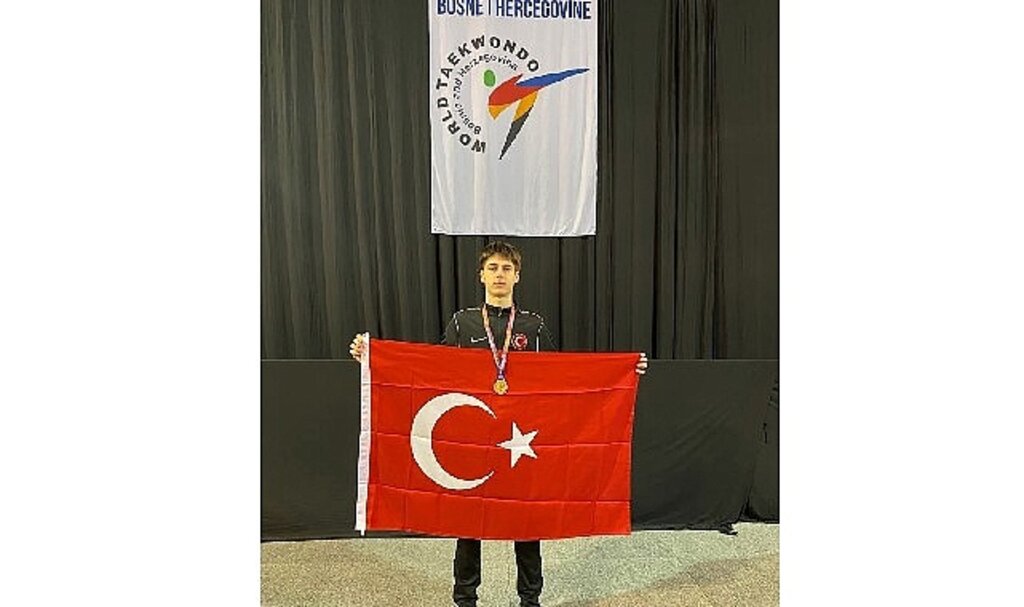 Bornova'nın gururu Bekir Osmanoğlu