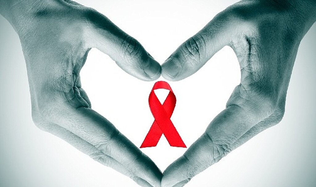 Türkiye' de her yıl 2000 kişi AIDS tanısı almaktadır!