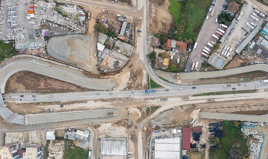 Yeşilova-Solaklar Kavşağı'nda ilerleme %60