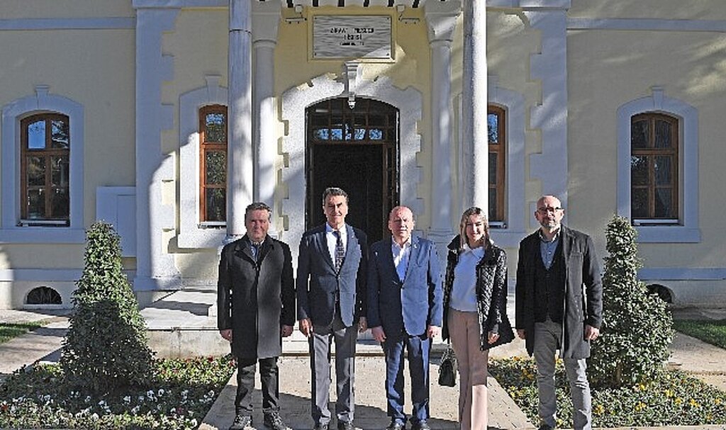 2 Abdülhamid Han'ın yaptırdığı okula Osmangazi desteği