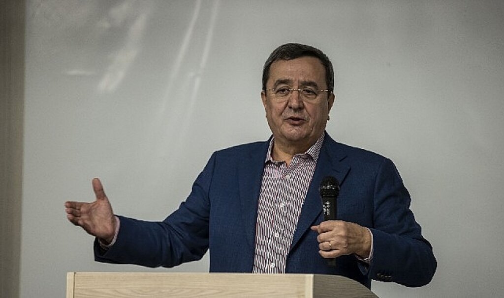 Alevi Derneklerinden Başkan Batur'a destek
