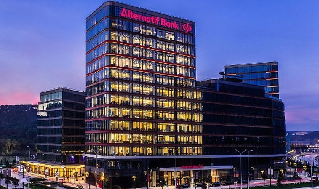 Alternatif Bank'ta VOV Hesaplılar %47 faiz oranıyla  vade beklemeden her gün kazanmaya devam ediyor! 