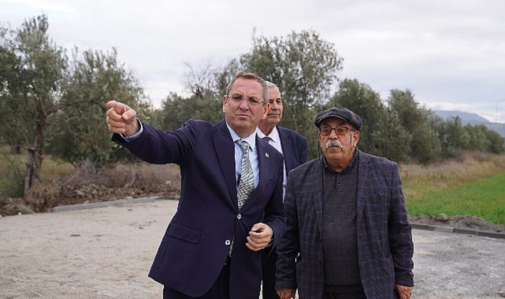 Altınova'da iki bölgeye 14 bin metrekare kilittaşı