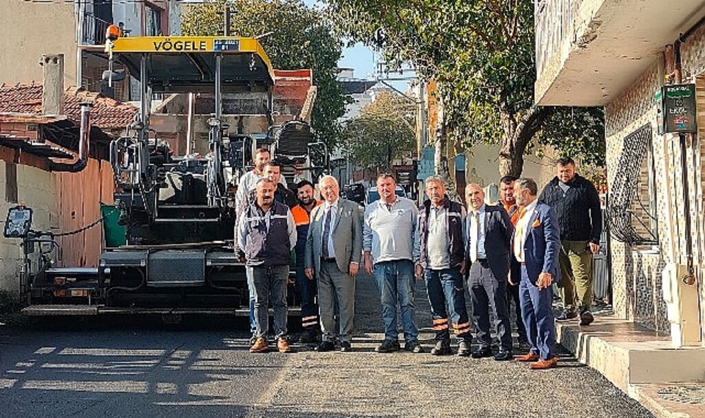 Asfalt ekipleri Umut'ta