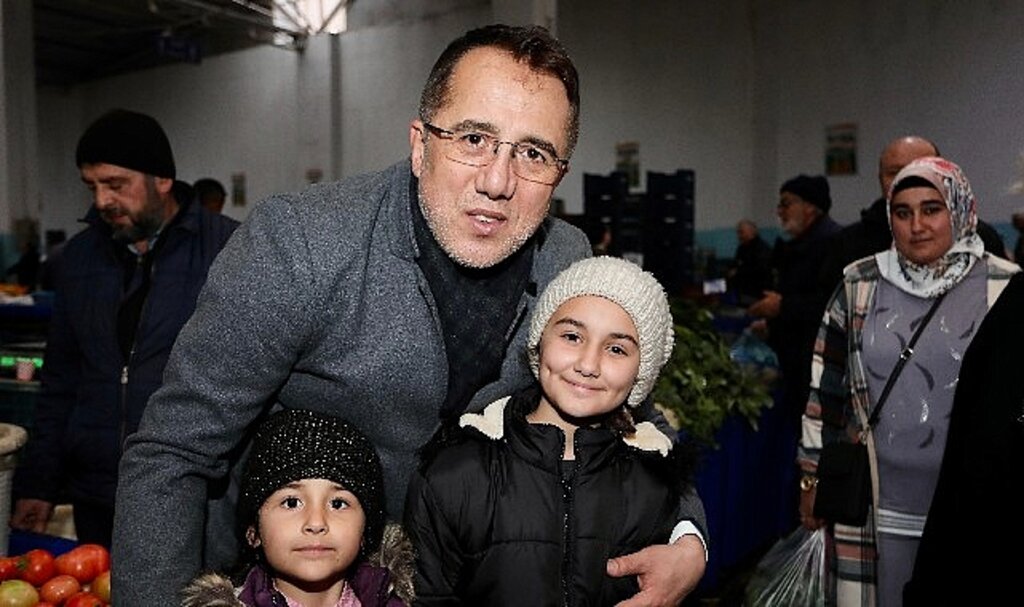 Başkan Savran'dan pazar ziyareti