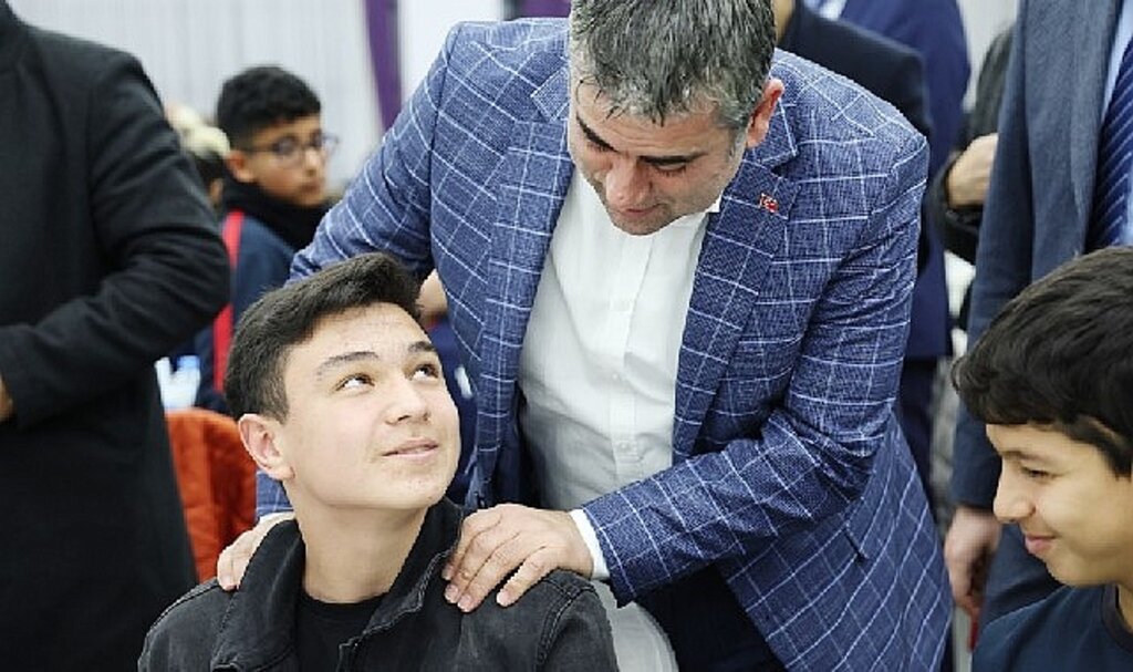Başkan Turan Kandıra'nın sporcuları ile bir araya geldi