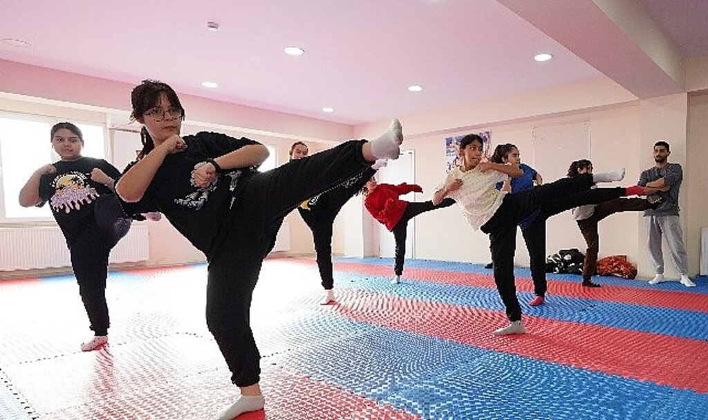 Beylikdüzü'nde spor faaliyetleri aralıksız devam ediyor
