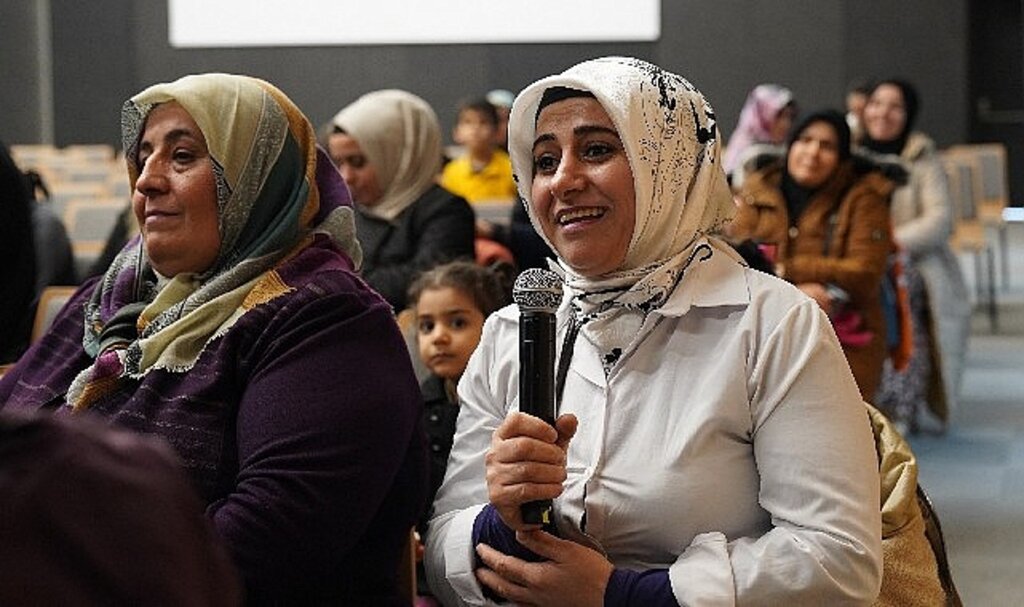 Beylikdüzü'ndeki kadınlar dünya kadın hakları günü'nde bir araya geldi