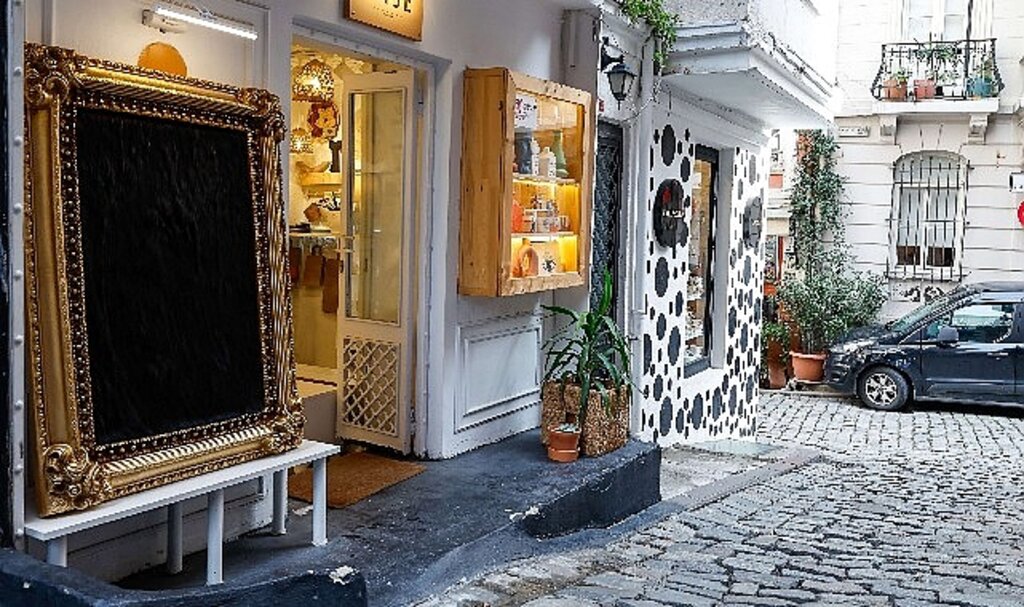 Dükkânda Sanat Var! Şehrin bohem-şık noktası Tophane'de, sokak sanat ile buluştu...