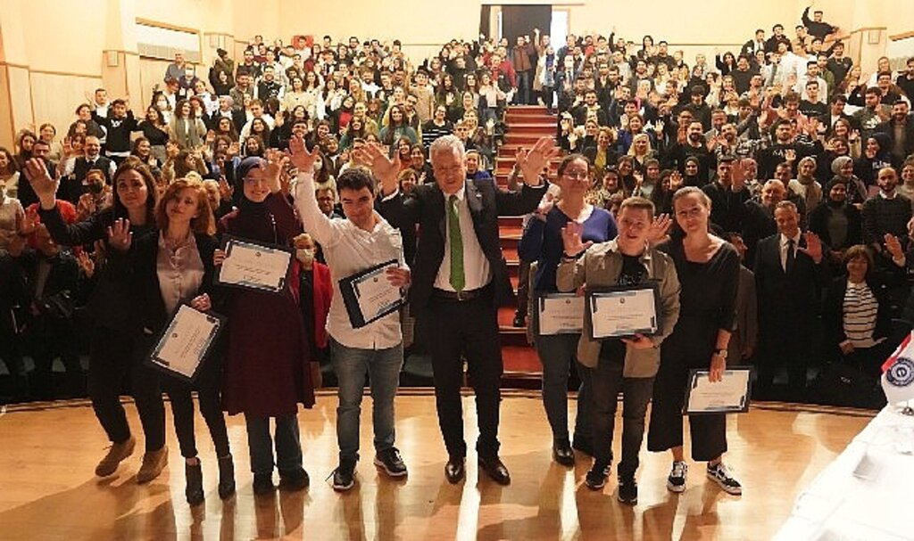 EÜ'nün engelsiz ekosistemi paydaşlardan beğeni alıyor