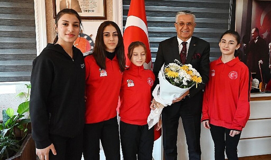 Genç judoculardan Başkan Topaloğlu'na ziyaret