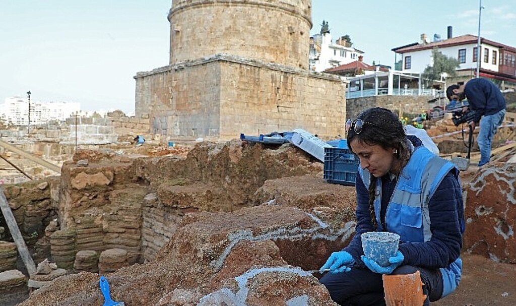 Hıdırlık Kulesi çevresine seyir terası projesi başladı