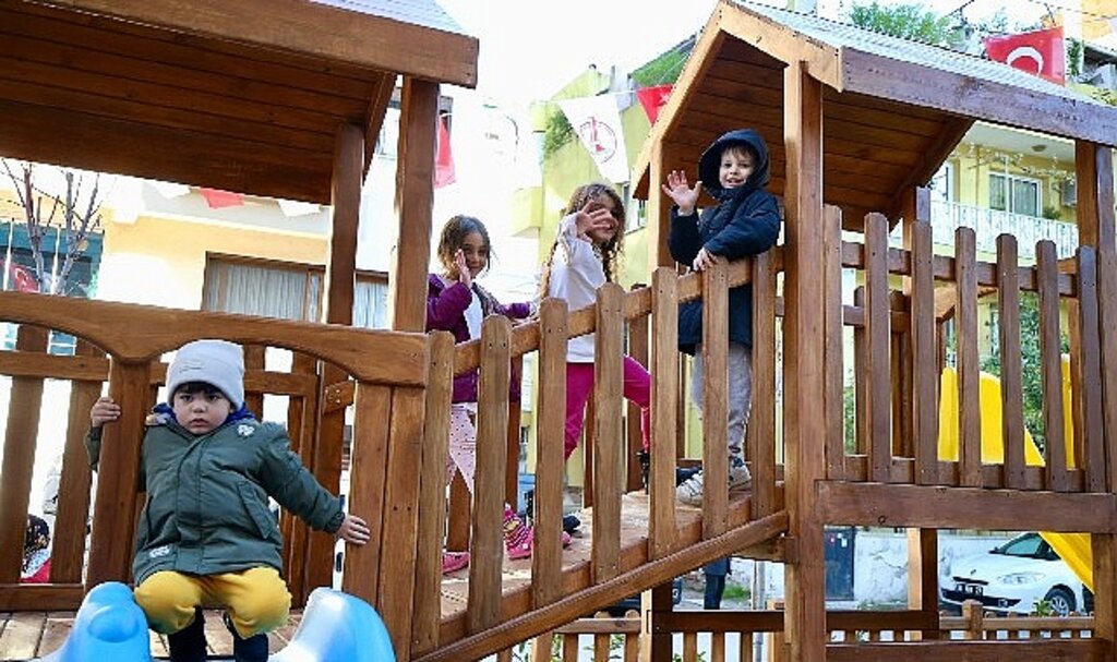 Karşıyaka'da park sayısı 394'e yükseldi