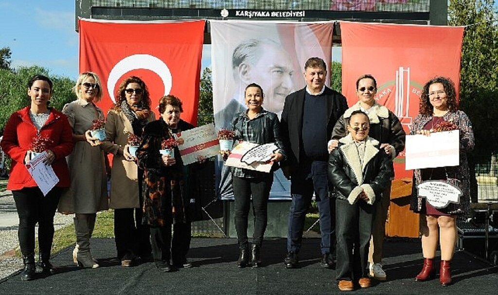 Karşıyaka'nın en güzel balkon ve bahçesi seçildi