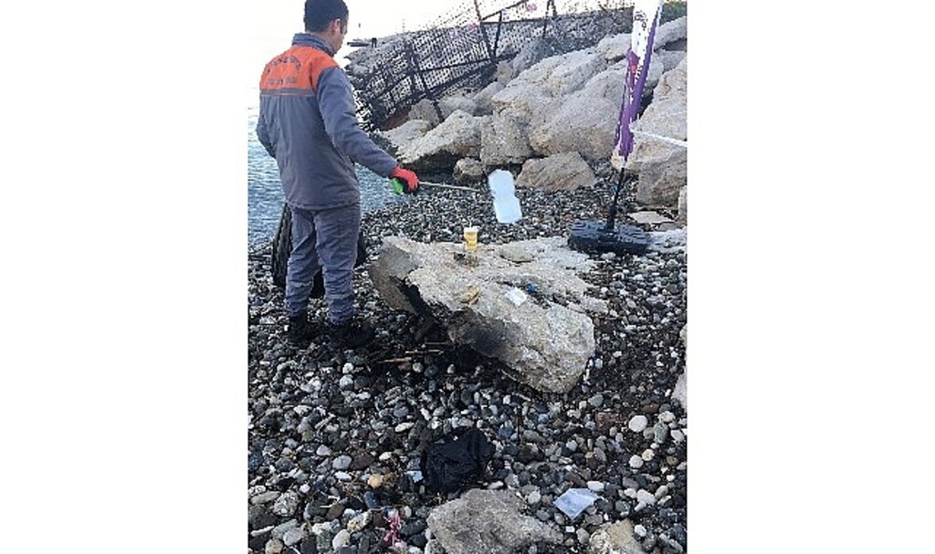 Kemer'de temizlik çalışmaları