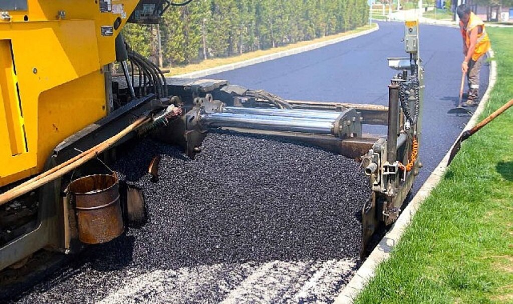 Kocaeli'ye 269 km yol, 574 bin ton asfalt