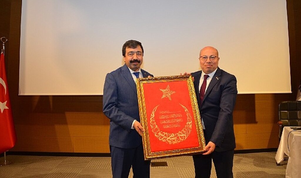MÜSİAD İzmir Prof. Dr. Saffet Köse'yi Konuk etti