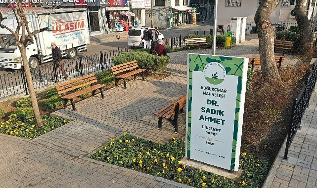 Osmangazi'den Dr. Sadık Ahmet'e vefa