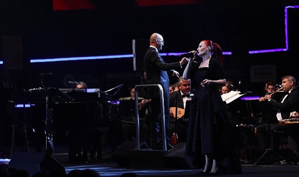 Piyano Festivali'nde Candan Erçetin gurur yaşattı