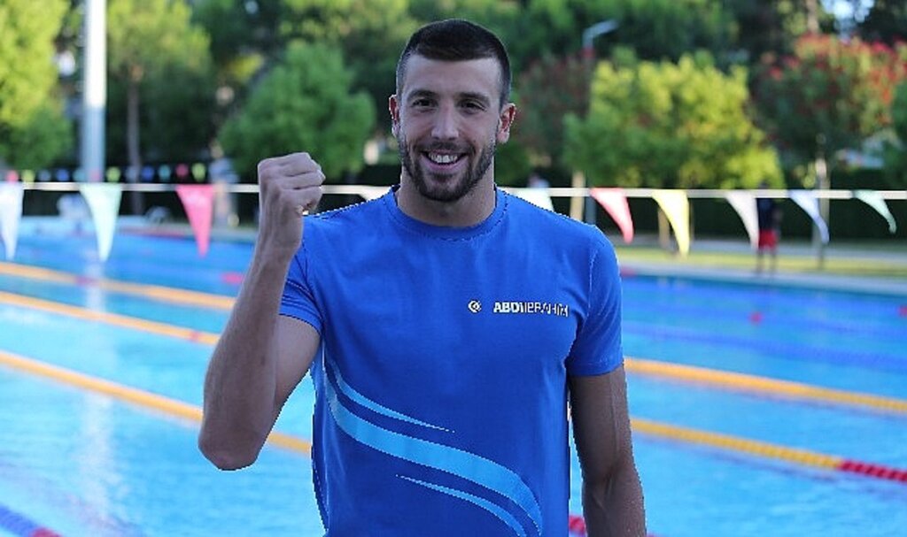 Rekortmen milli yüzücümüz Emre Sakcı Avrupa 3'üncüsü oldu